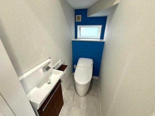 千年1丁目　モデルハウス分譲のトイレ|1階の温水洗浄便座トイレです。