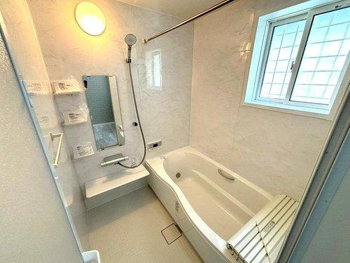 千年1丁目　モデルハウス分譲の浴室|浴室暖房乾燥機付きのシステムバスルームです。