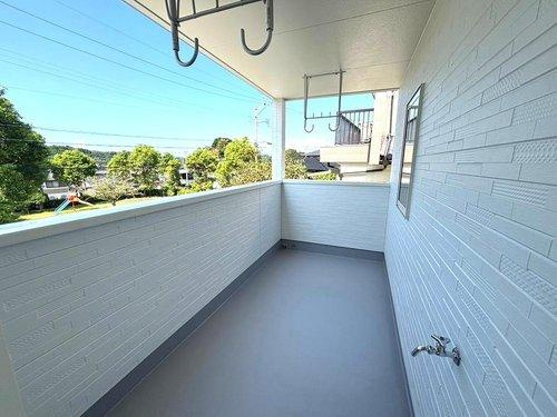 千年1丁目　新築戸建てのバルコニー|洗濯物もたっぷり干せるバルコニーです。