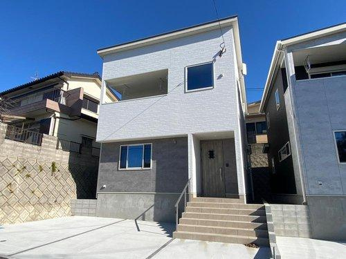 千年1丁目　新築戸建ての外観|白を基調としたおしゃれな外観です。