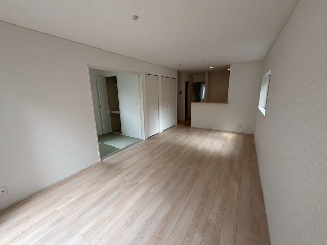 玉里町　新築戸建て②の居間・リビング|家族が快適に過ごせる空間です。
