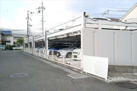 交野グリーンマンションの駐車場|■物件内覧・資金計画相談・住宅ローン相談、リフォーム相談、お問合せ受付中■
※当日・翌日のご内覧、ご相談はお電話でのお問合せがスムーズです！
