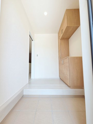 【玄関】 | 知多市にしの台４丁目　4号棟