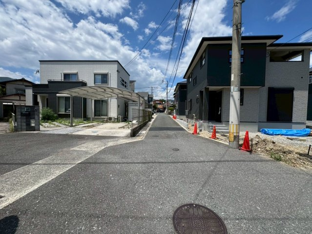 SUN COURTーサンコート－小倉南区中吉田3丁目【小倉南区　新築戸建て】の前面道路含む現地写真|現地撮影　2025,7,15　SUN COURTーサンコート－小倉南区中吉田3丁目【小倉南区　新築戸建て】