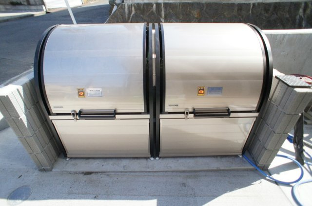 リブリ・ウンレーヴのその他