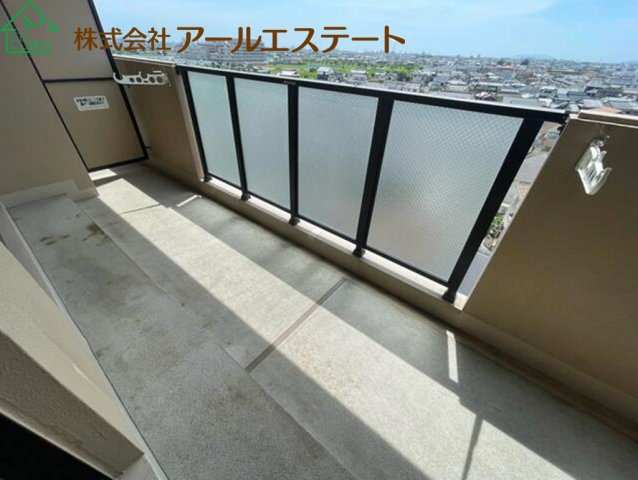 ロワイヤル網干駅前　JR「網干駅」徒歩2分のバルコニー