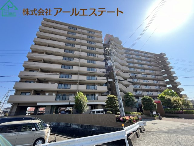 ロワイヤル網干駅前　JR「網干駅」徒歩2分の外観