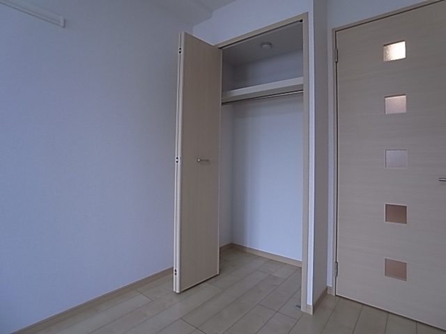 神戸市長田区大橋町８丁目の賃貸マンションの収納|クローゼット