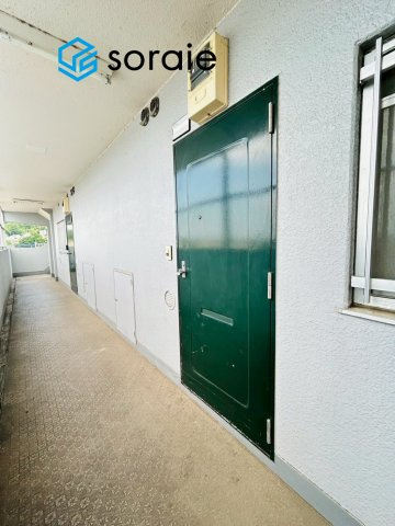 シャルムメゾン入間川の玄関