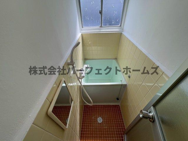 ハイツ田宮の浴室|落ち着いた空間のお風呂です