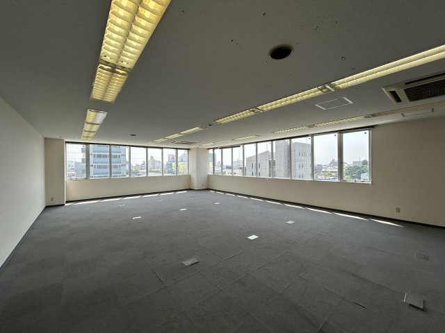 太田コアビルの内装