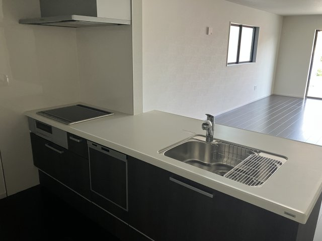 小野市神明町　1期　2号棟のキッチン