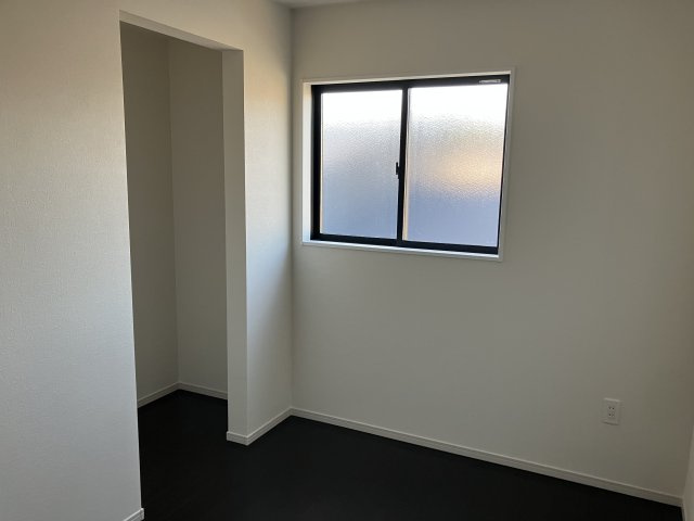 小野市神明町　1期　2号棟の洋室