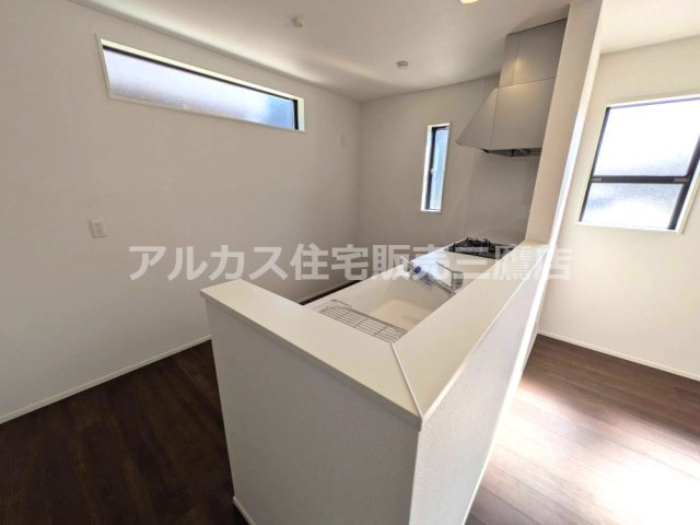 三鷹市上連雀９丁目 新築戸建て 中央線  武蔵境駅の洋室