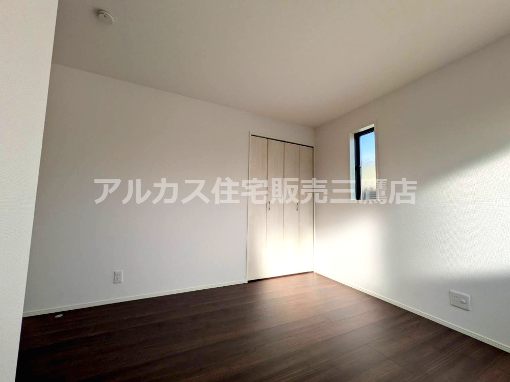 三鷹市上連雀９丁目 新築変更 中央線  武蔵境駅の洋室