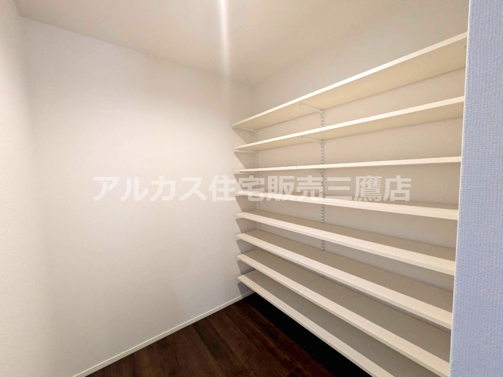 三鷹市上連雀９丁目 新築変更 中央線  武蔵境駅の収納