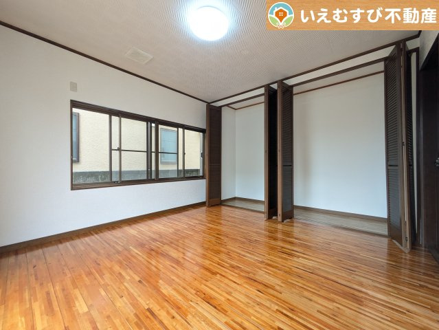 熊谷市広瀬　中古戸建の洋室