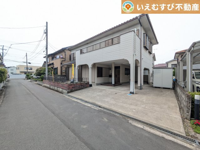 熊谷市広瀬　中古戸建の前面道路含む現地写真