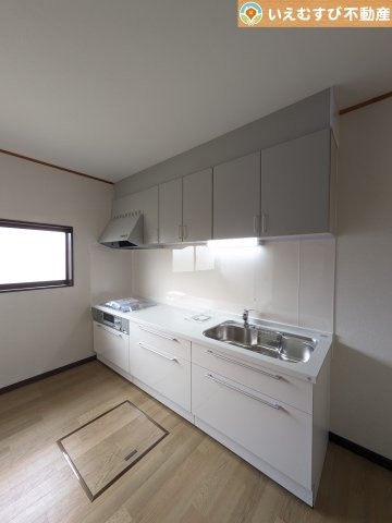 熊谷市広瀬　中古戸建のキッチン