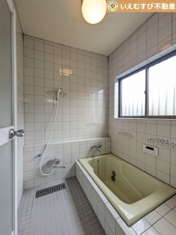 熊谷市広瀬　中古戸建の浴室