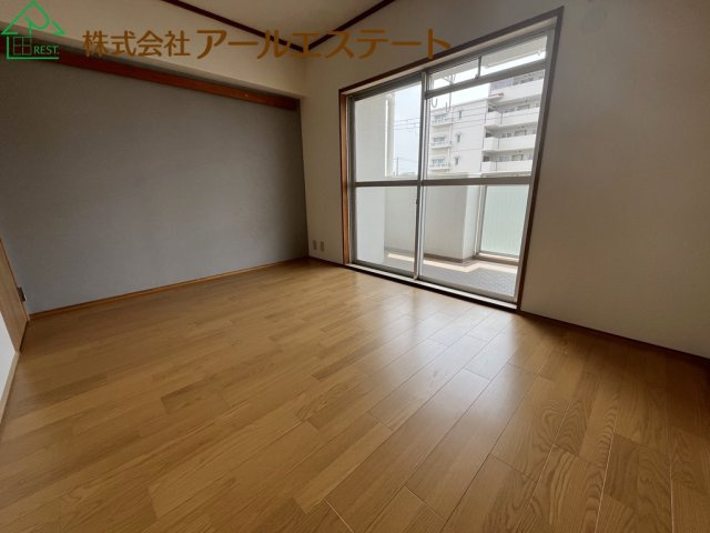 第五恵美酒マンション　　山陽電鉄「亀山駅」徒歩8分の洋室