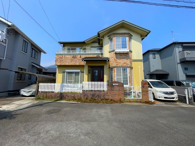 【外観】 | ◇◆開成町吉田島 中古戸建◆◇ | 陽当たりの良い南西向きのお家です。