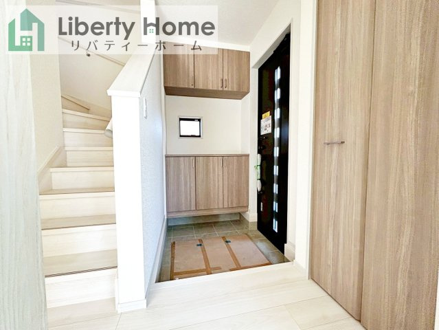笠間市市野谷24-P1　新築戸建の玄関