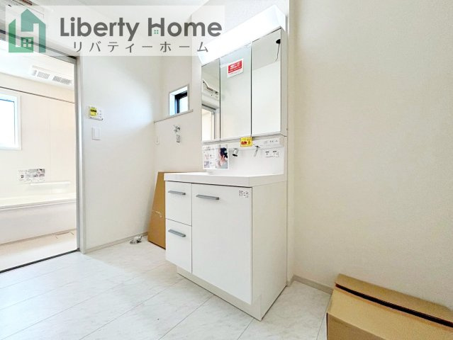 笠間市市野谷24-P1　新築戸建の独立洗面台