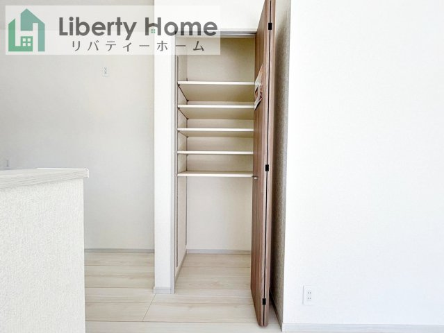 笠間市市野谷24-P1　新築戸建の収納