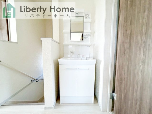 笠間市市野谷24-P1　新築戸建の独立洗面台