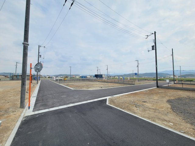 ライフフィールド三田小学校前の外観