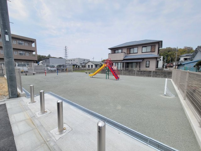 ライフフィールド三田小学校前のその他