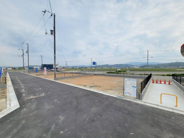 ライフフィールド三田小学校前の外観