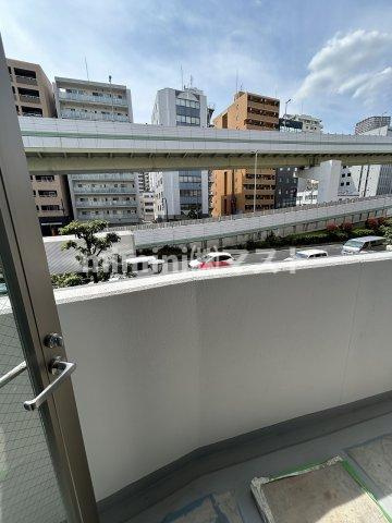 ArtizA西長堀のバルコニー