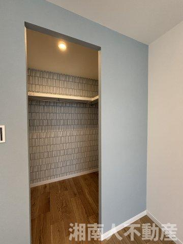 茅ヶ崎海岸松が丘ハイツJ棟２０６の収納|大きなものも収納できそうです