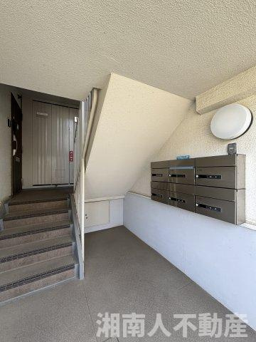 茅ヶ崎海岸松が丘ハイツJ棟２０６の設備|広々としたバルコニーです