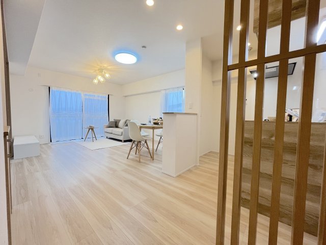 アンピールやよい坂の居間・リビング