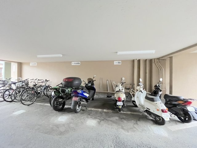 アンピールやよい坂の駐輪場