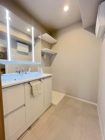 アンピールやよい坂の洗面所