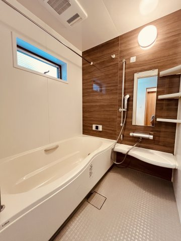 “堅実な湘南ライフ”にちょうどいい戸建の浴室