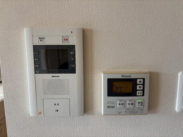 ダイアパレス荒池緑地の防犯設備