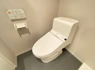 大阪市住吉区帝塚山東5丁目　収益アパート　現況満室稼働中のトイレ