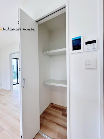 北区日進町③　新築未入居住宅　01の収納