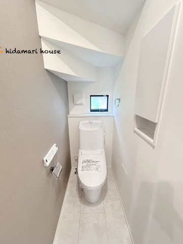 北区日進町③　新築未入居住宅　01のトイレ