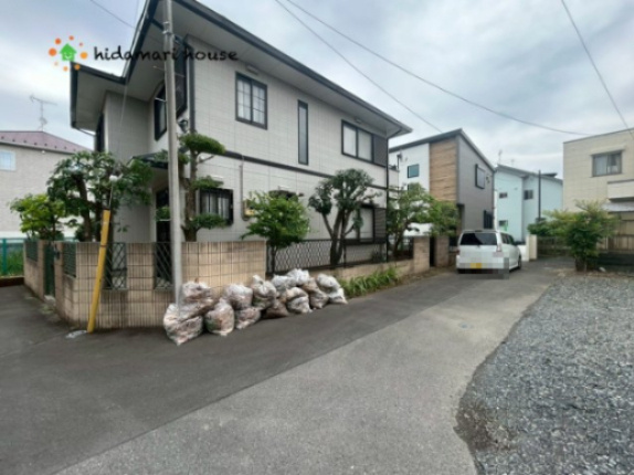 北区日進町③　新築未入居住宅　01の前面道路含む現地写真