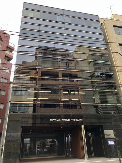 ＭＩＹＡＭＡ　ＡＶＥＮＩＲ　ＴＥＲＲＡＳＳＥ