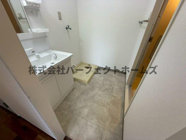 Belong枚方東1番館の洗面所|ゆったりとスペースのある洗面所