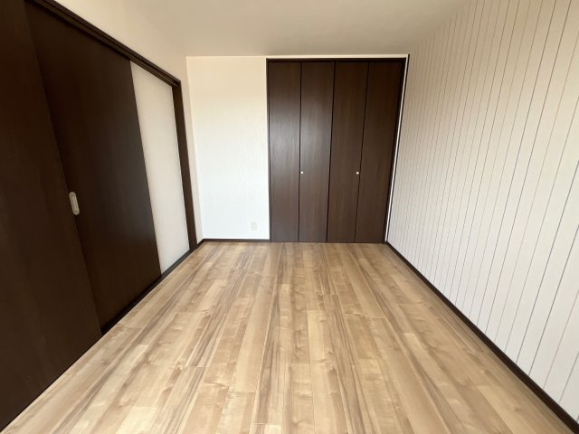 コンフォートシティの寝室