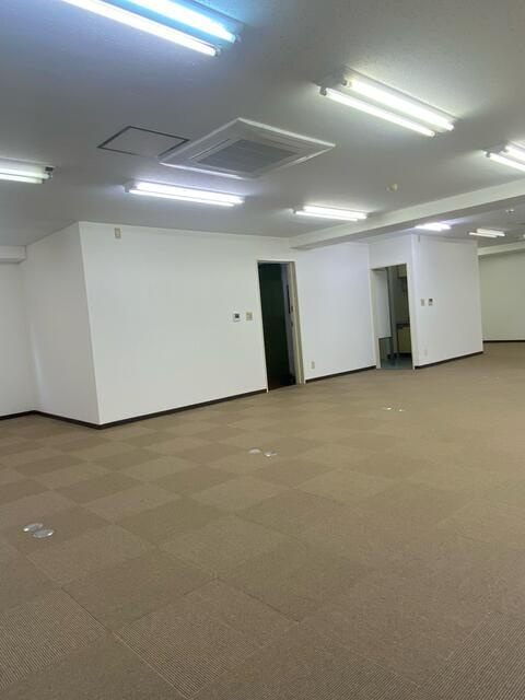 浅沼ビルのロビー| 