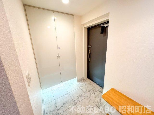 アーデンタワー北堀江の玄関